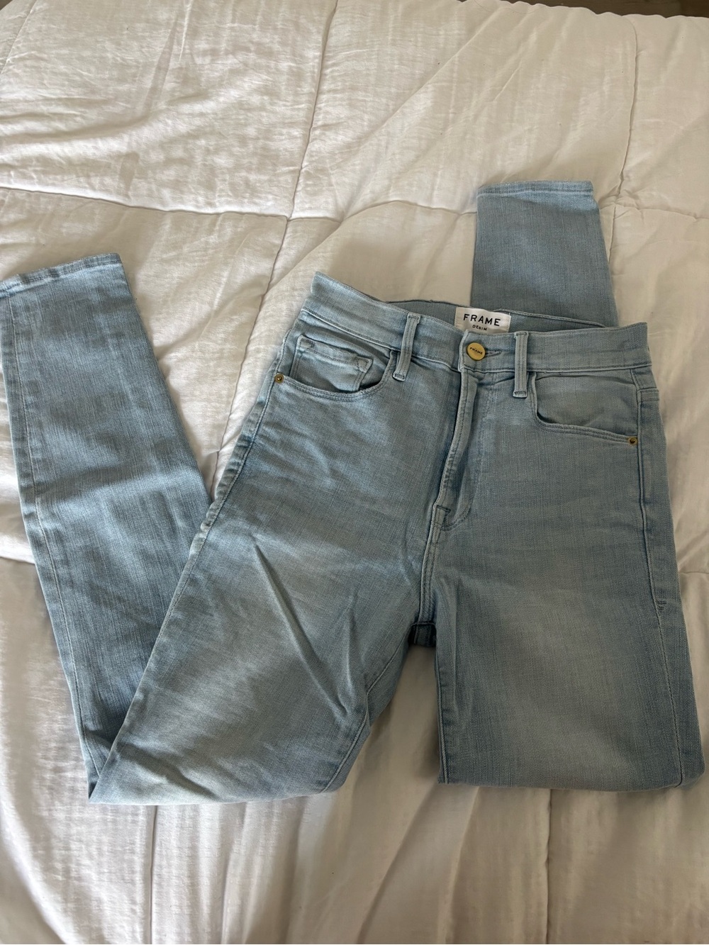 Frame Denim Light Wash High-Rise Skinny Jeans